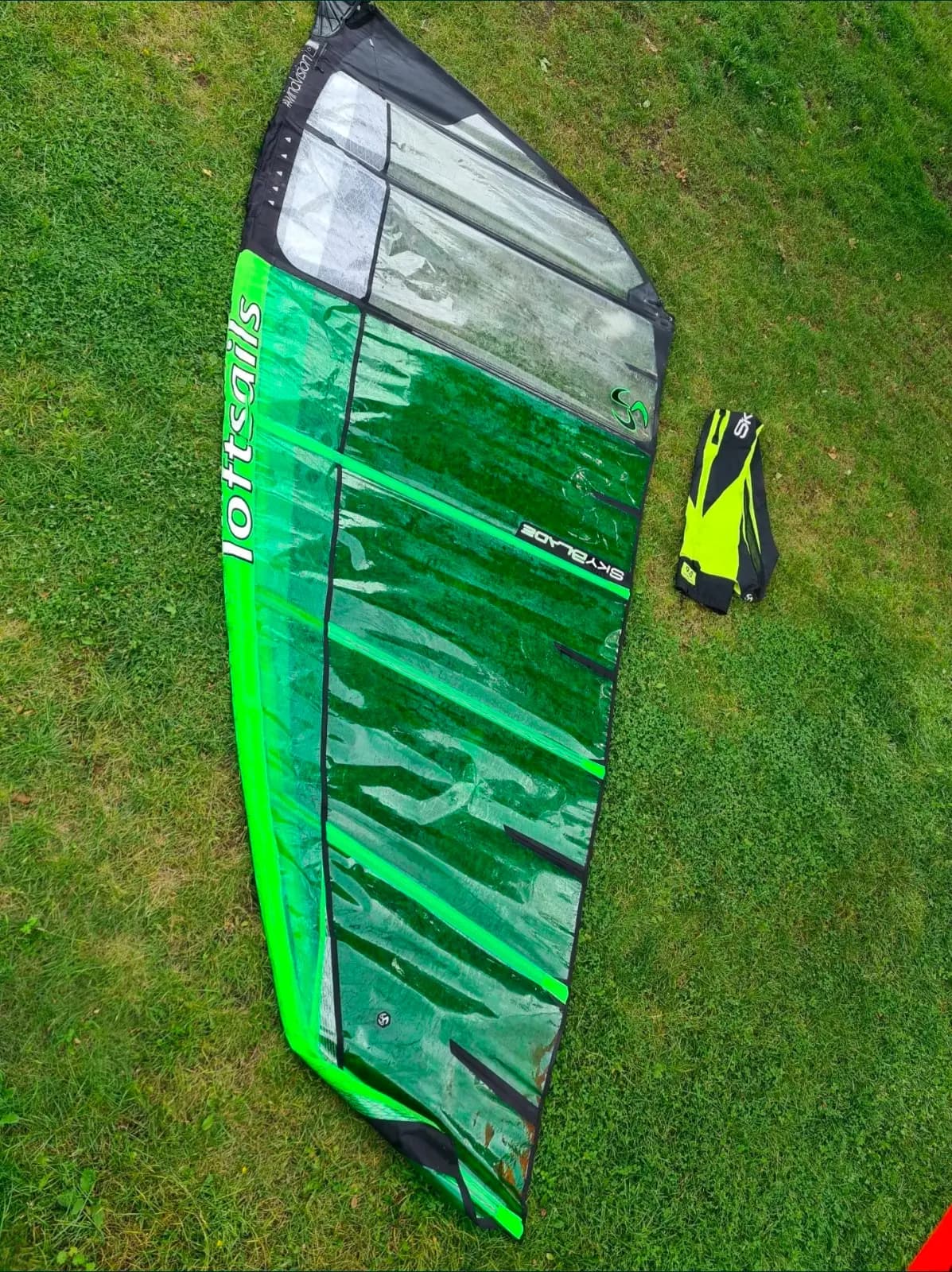 Zdjęcie ogłoszenia - Żagiel windsurfingowy Loft Sails Skys Blade - sport-i-hobby - Dobry - Warszawa - 2000 zł Zdjęcie ogłoszenia - Żagiel windsurfingowy Loft Sails Skys Blade - sport-i-hobby - Dobry - Warszawa - 2000 zł